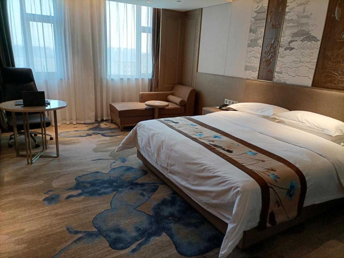 Baoying Jinling Hotel Екстер'єр фото
