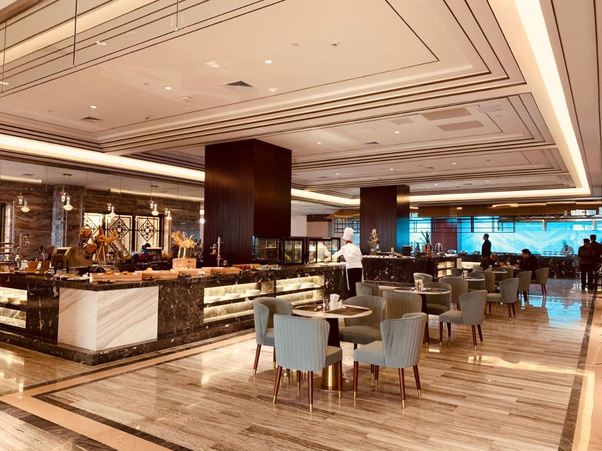 Baoying Jinling Hotel Екстер'єр фото
