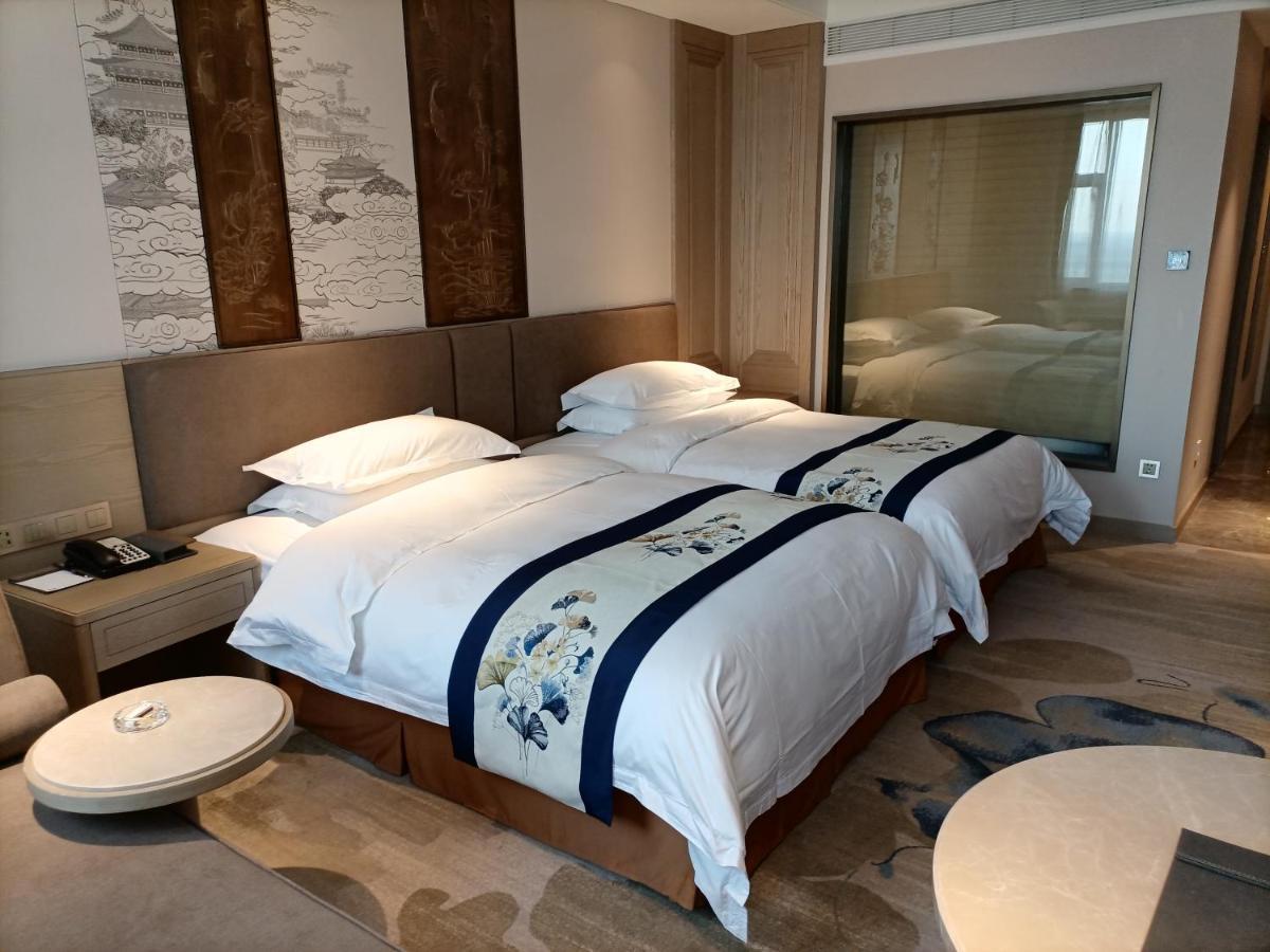 Baoying Jinling Hotel Екстер'єр фото